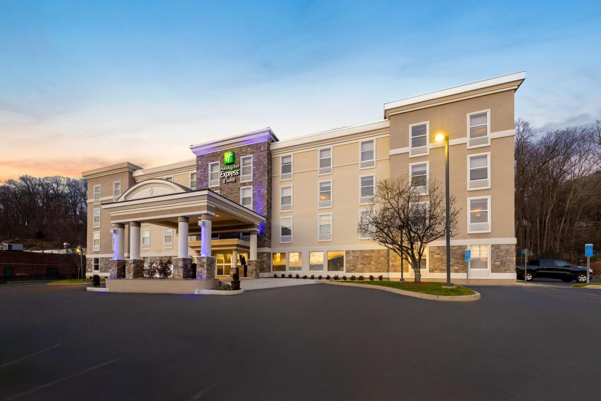 Holiday Inn Express Danbury I-84, An Ihg Hotel Kültér fotó
